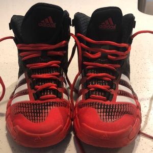 Boys Adidas high tops size 3.5